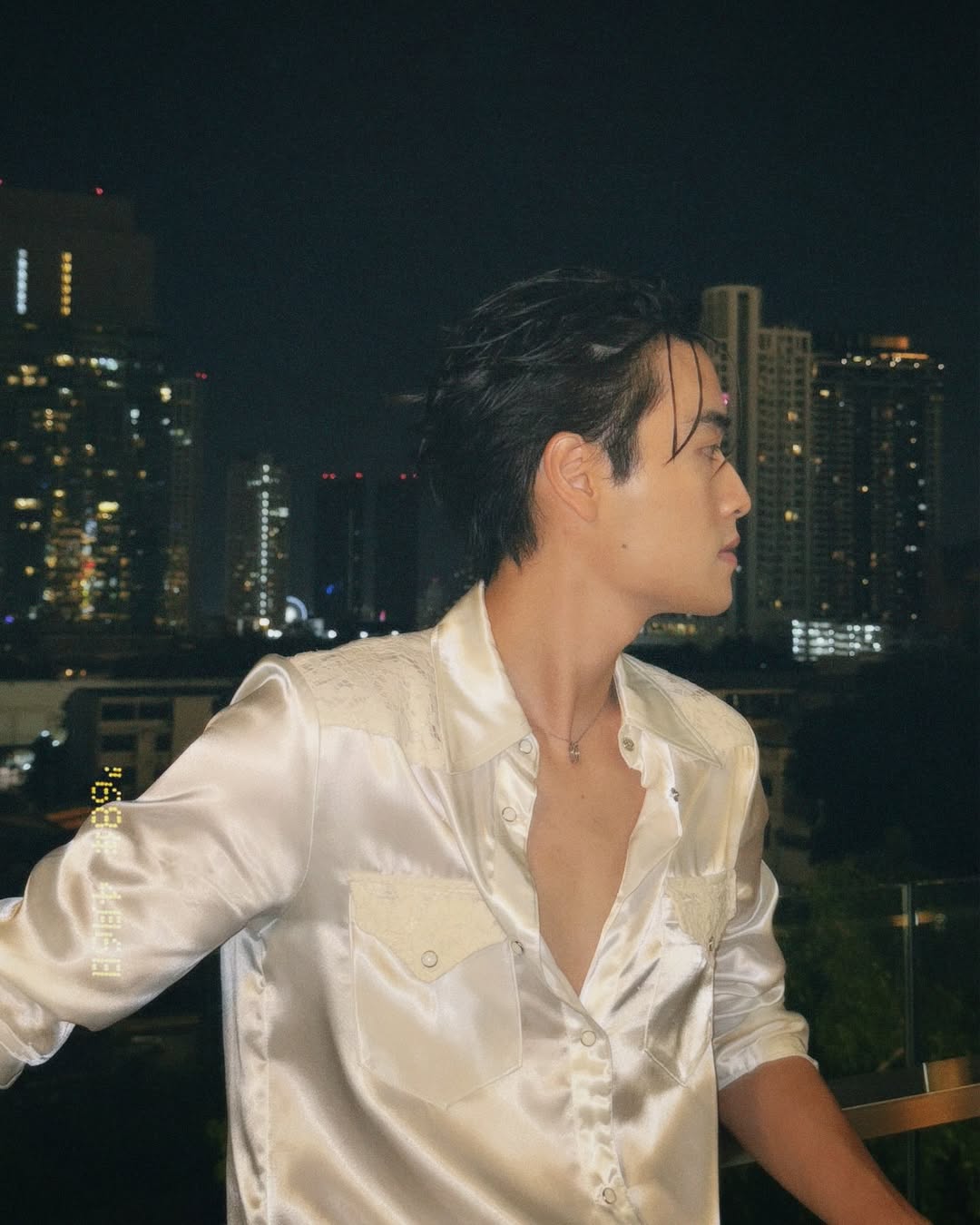 เล - ทะเล สงวนดีกุล