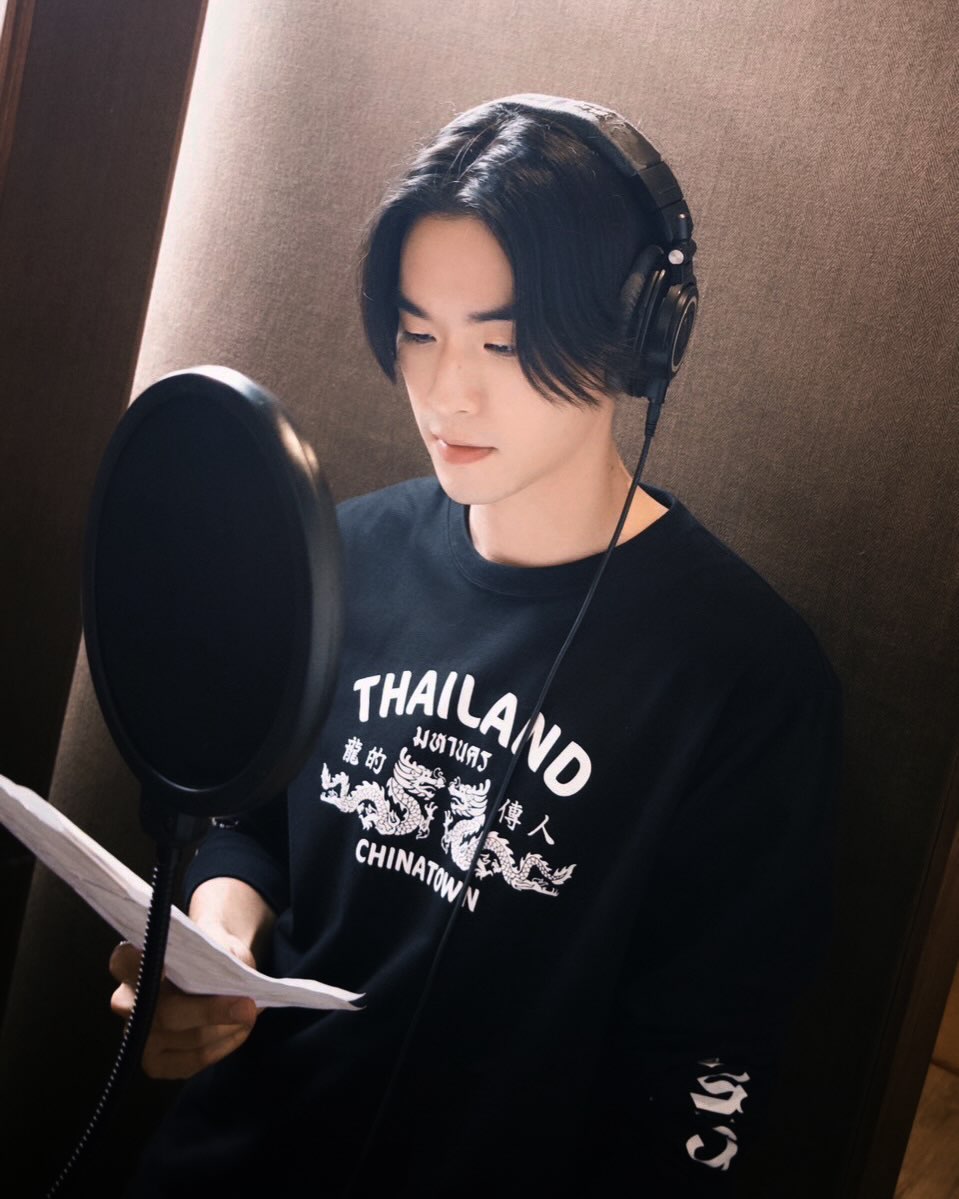 เล - ทะเล สงวนดีกุล
