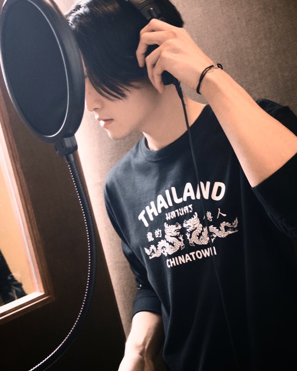 เล - ทะเล สงวนดีกุล