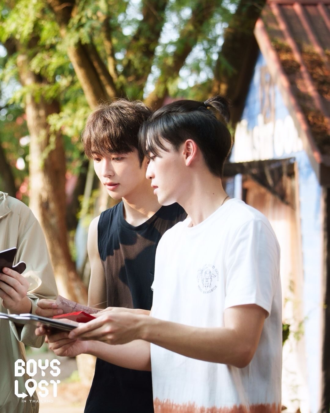เล - ทะเล สงวนดีกุล