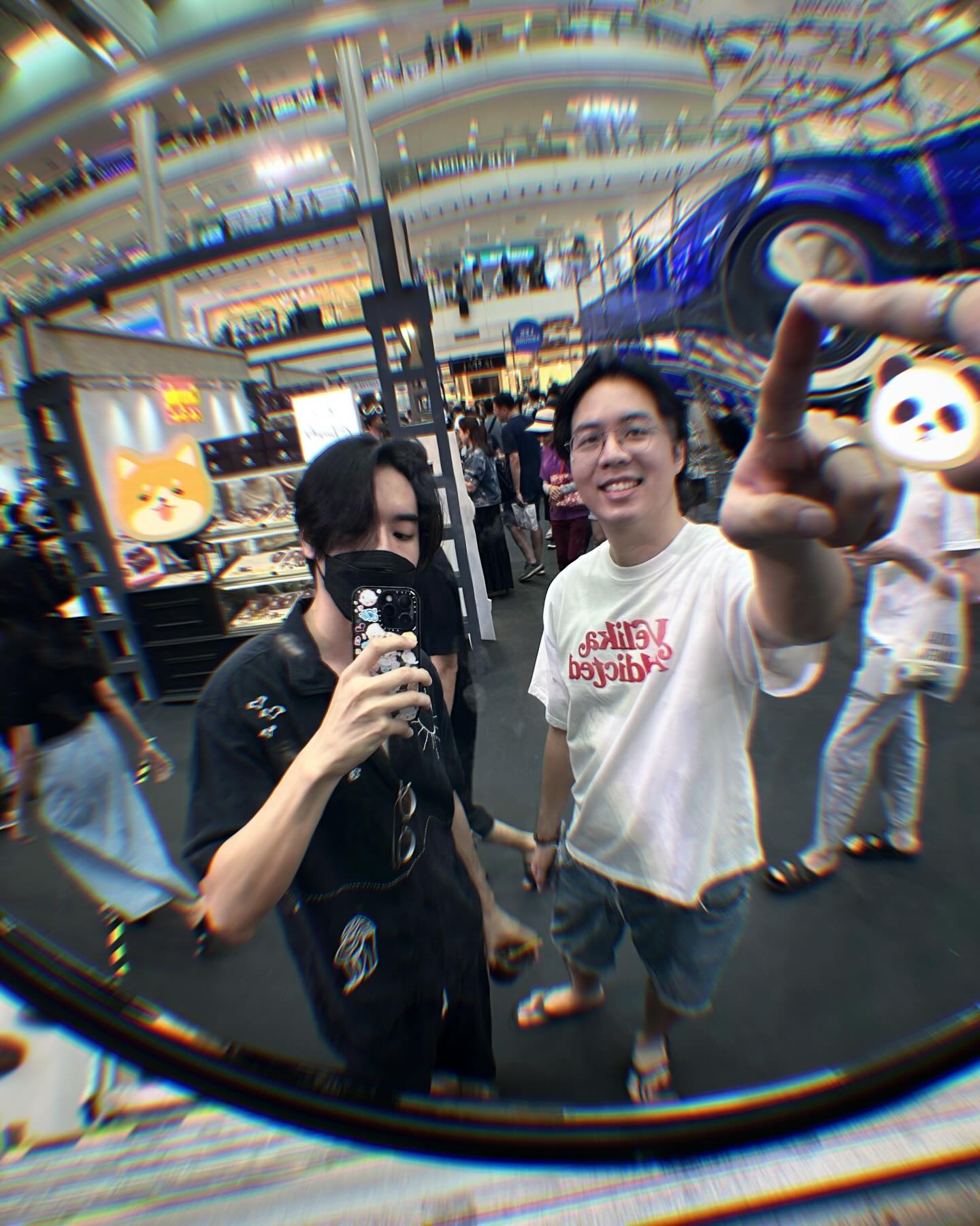 เล - ทะเล สงวนดีกุล
