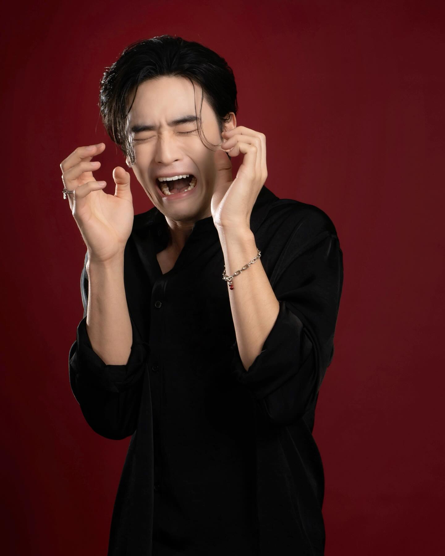 เล - ทะเล สงวนดีกุล