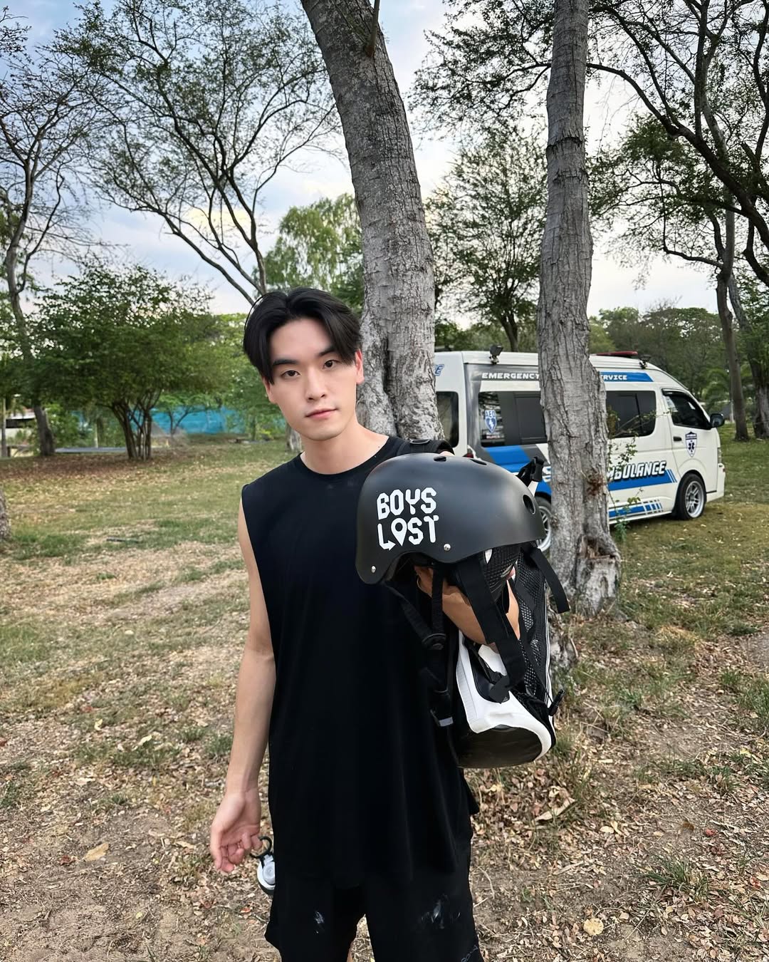 เล - ทะเล สงวนดีกุล