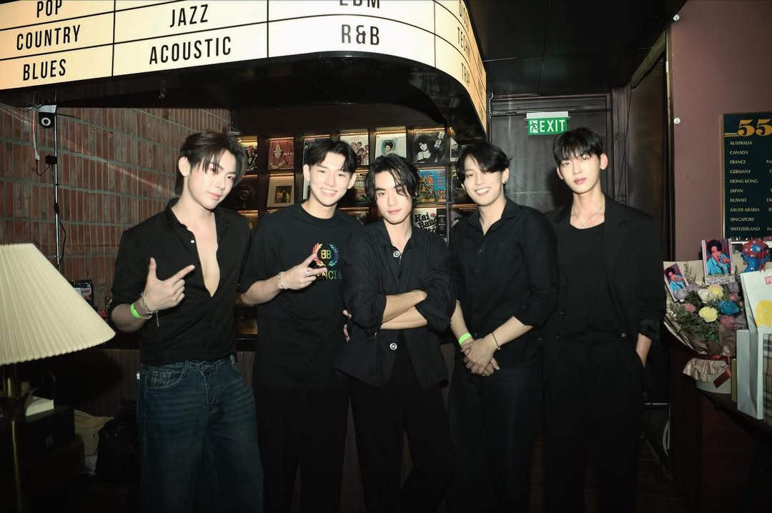 เล - ทะเล สงวนดีกุล