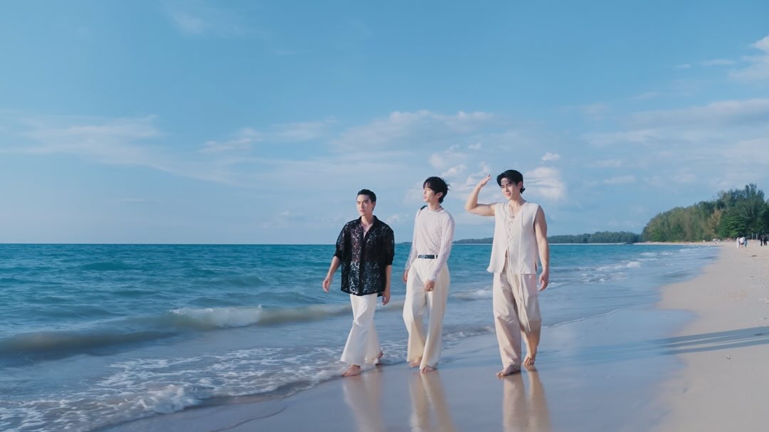 เล - ทะเล สงวนดีกุล