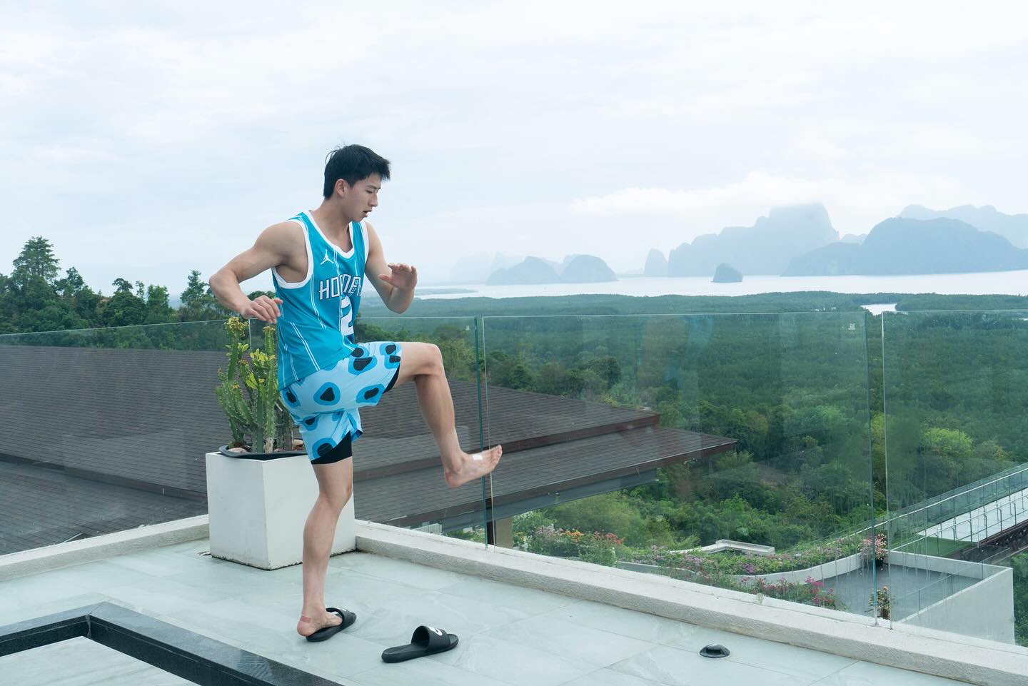 เล - ทะเล สงวนดีกุล