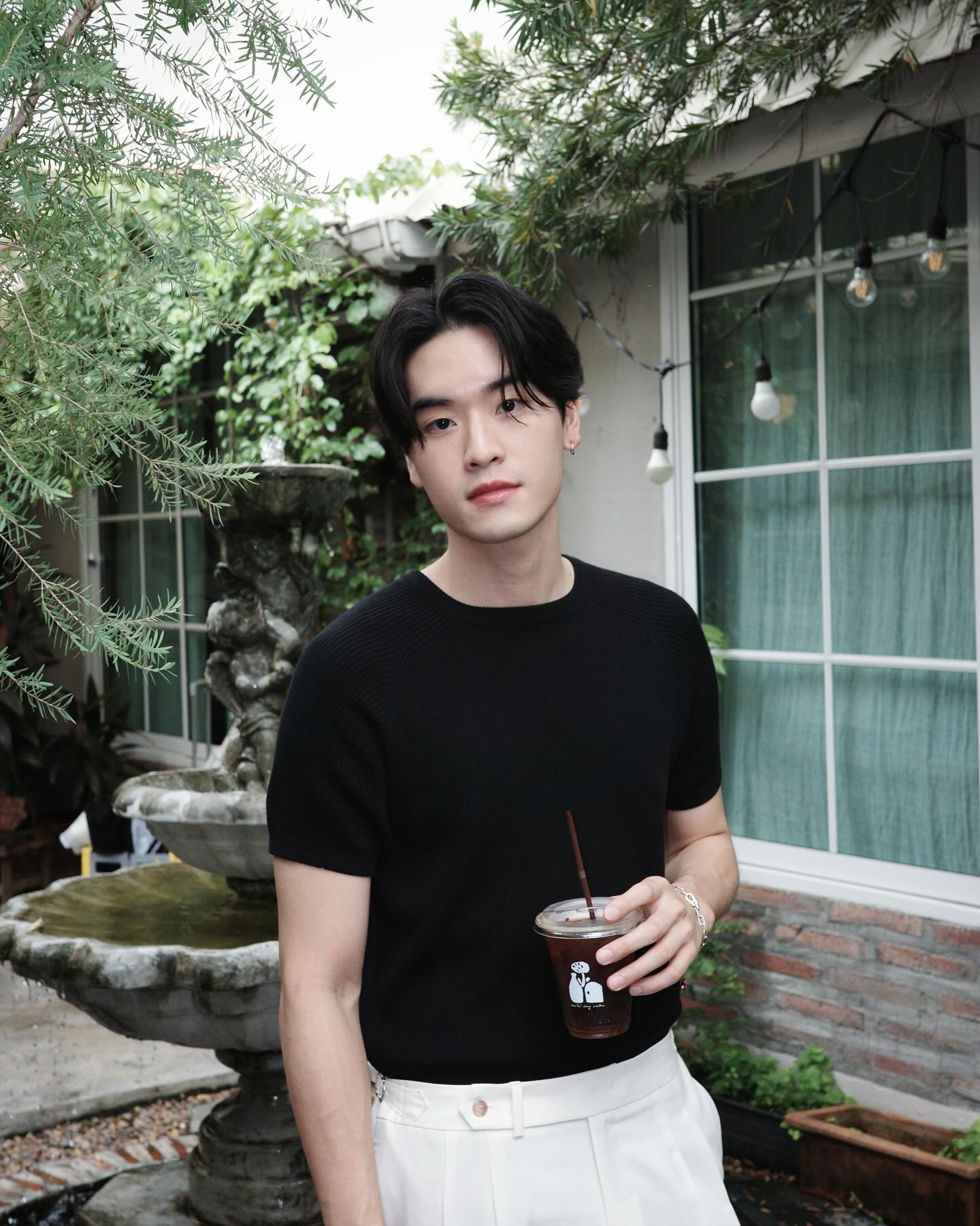 เล - ทะเล สงวนดีกุล