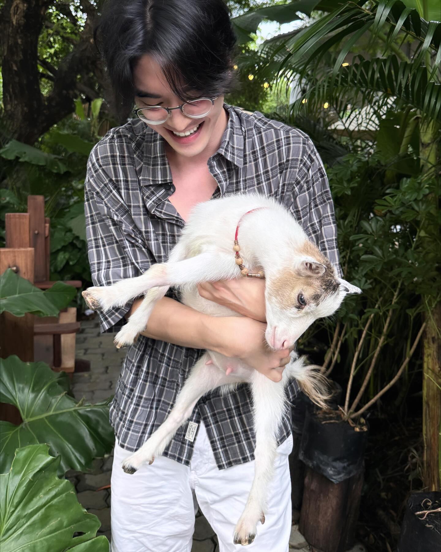 เล - ทะเล สงวนดีกุล