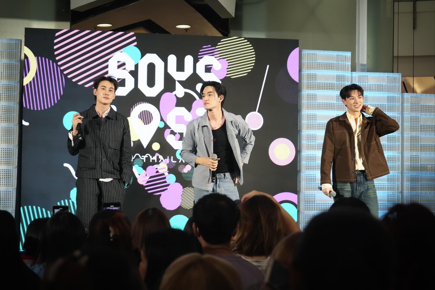 เล - ทะเล สงวนดีกุล