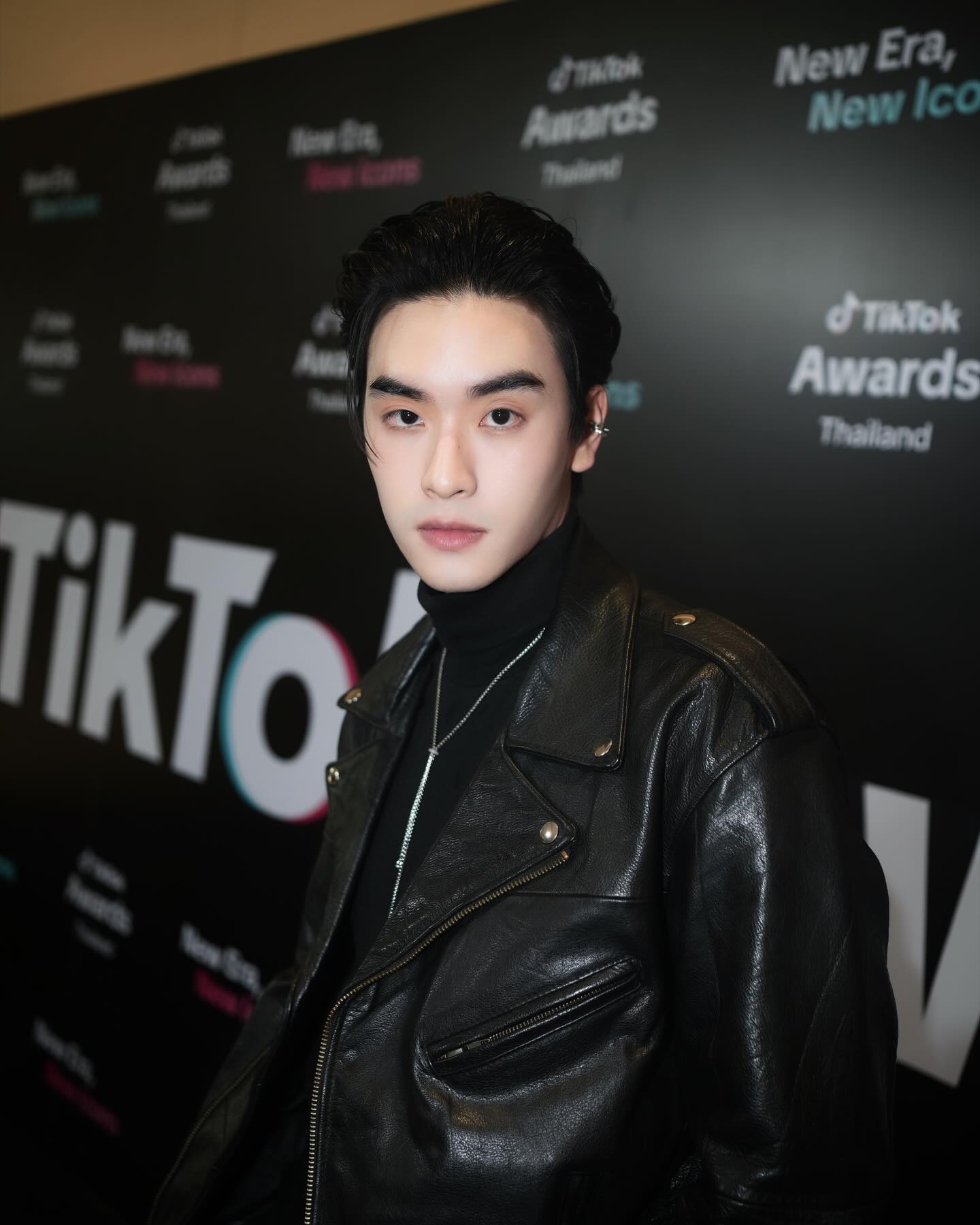 เล - ทะเล สงวนดีกุล