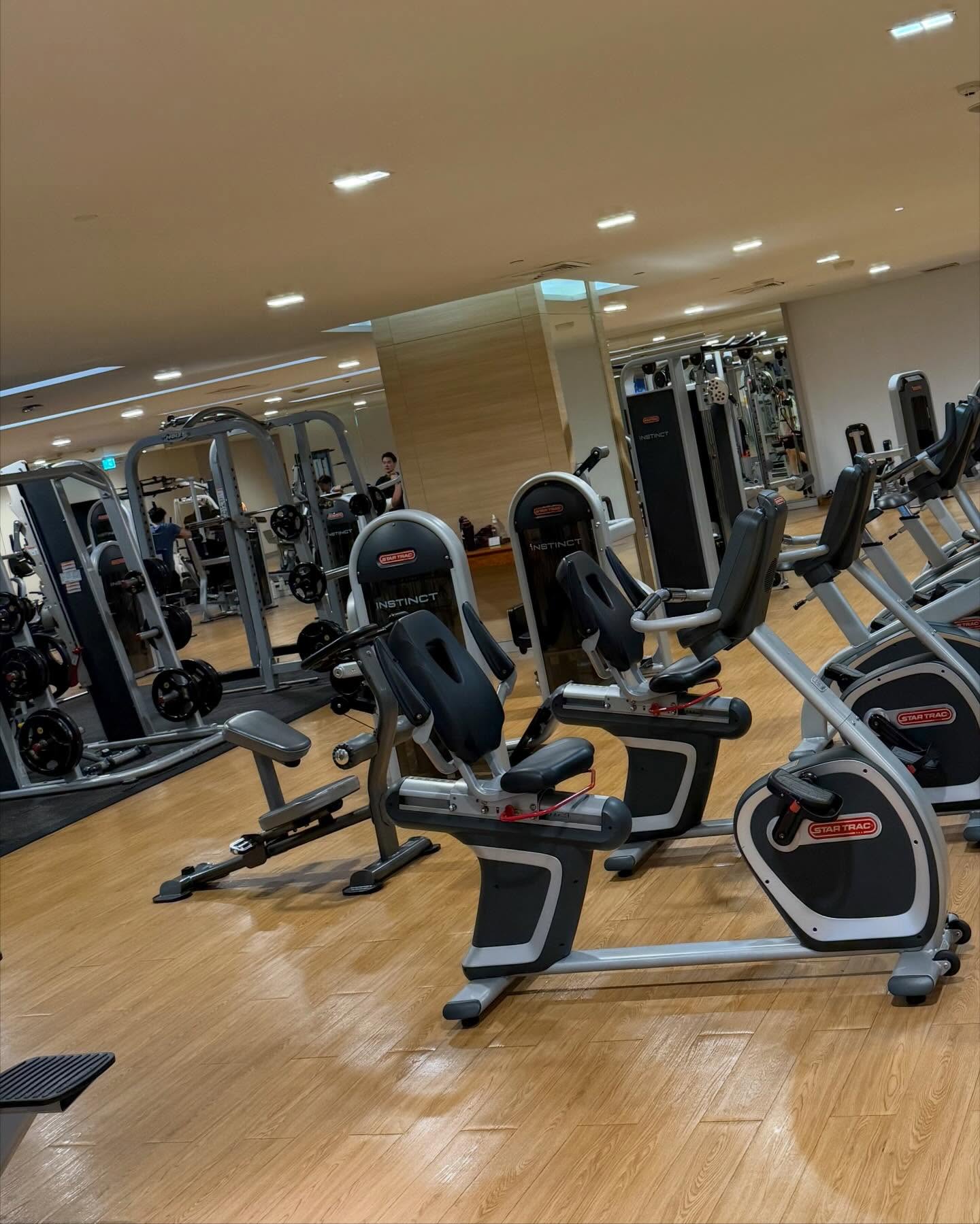 เล - ทะเล สงวนดีกุล