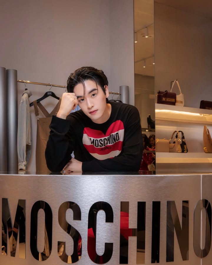 เล - ทะเล สงวนดีกุล