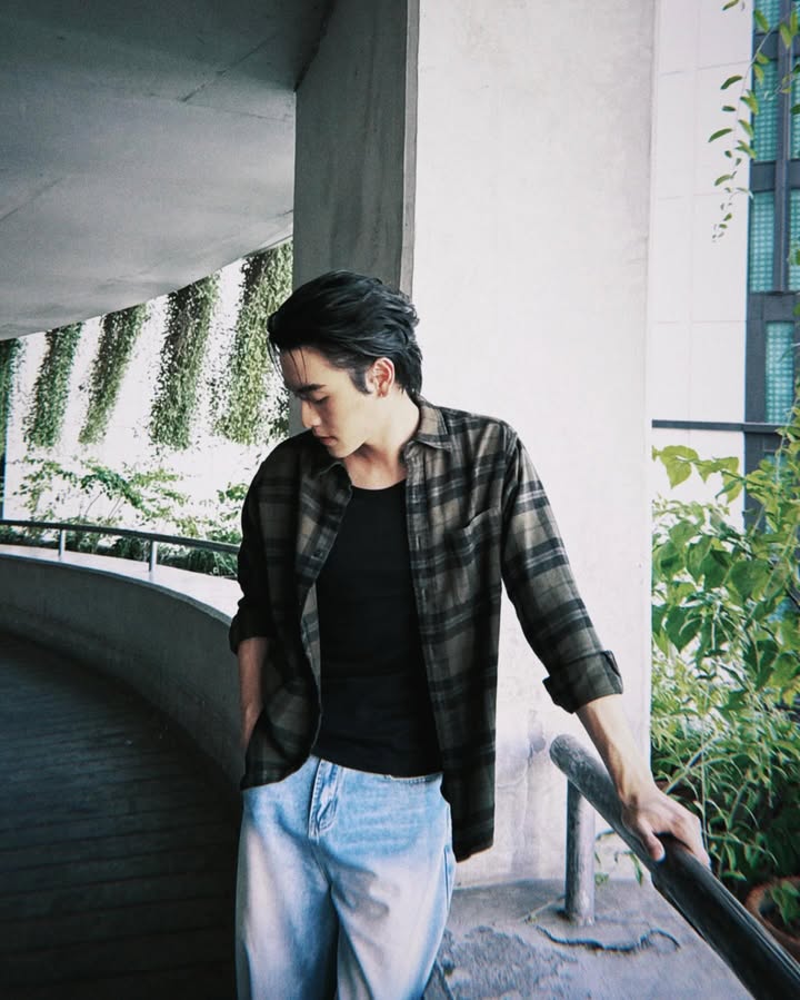 เล - ทะเล สงวนดีกุล