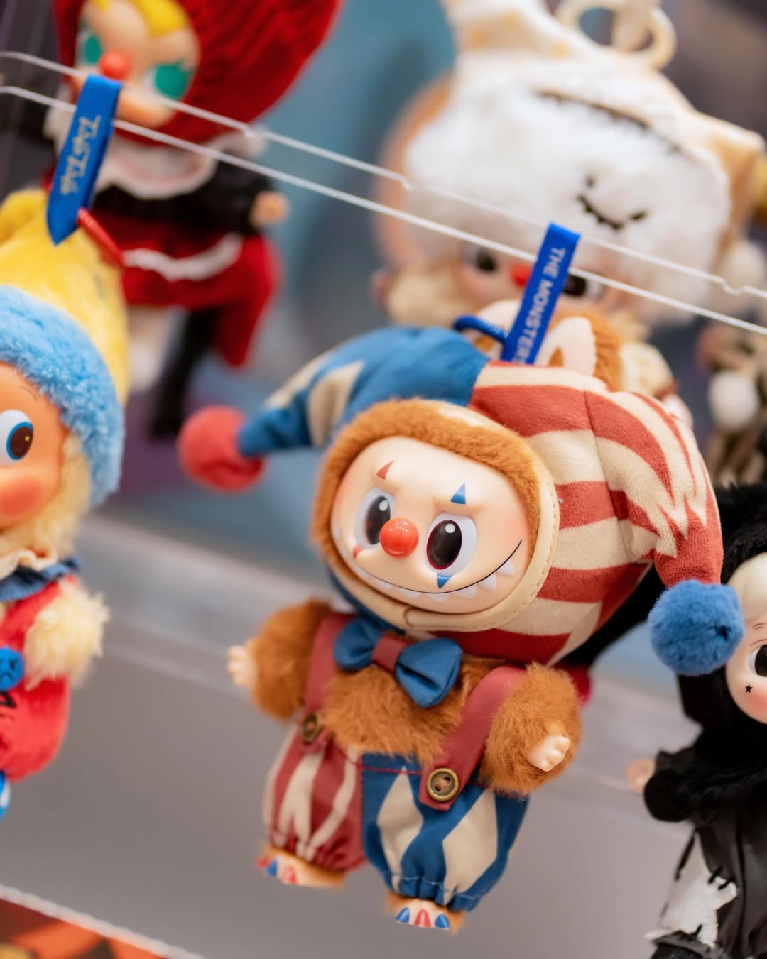 เล - ทะเล สงวนดีกุล