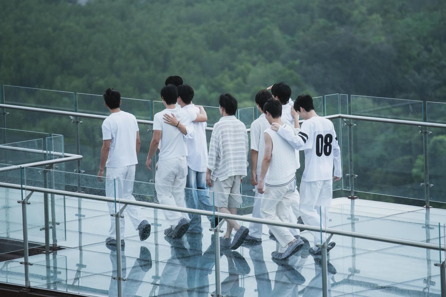 เล - ทะเล สงวนดีกุล