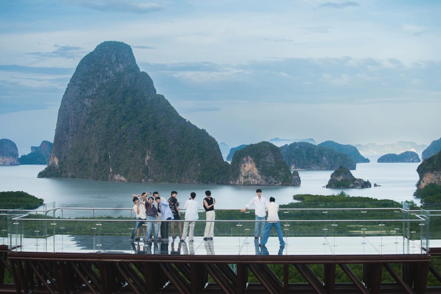 เล - ทะเล สงวนดีกุล