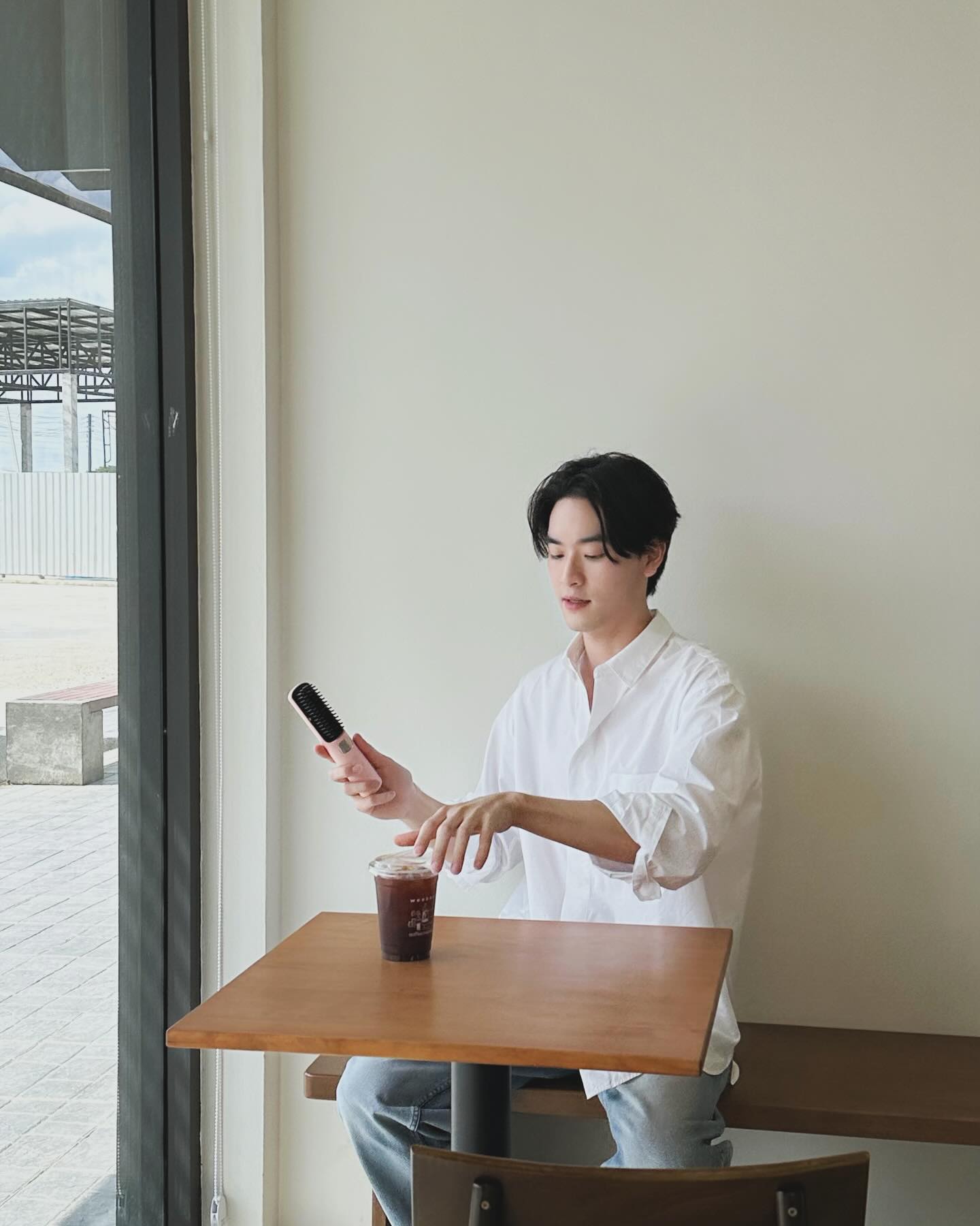 เล - ทะเล สงวนดีกุล