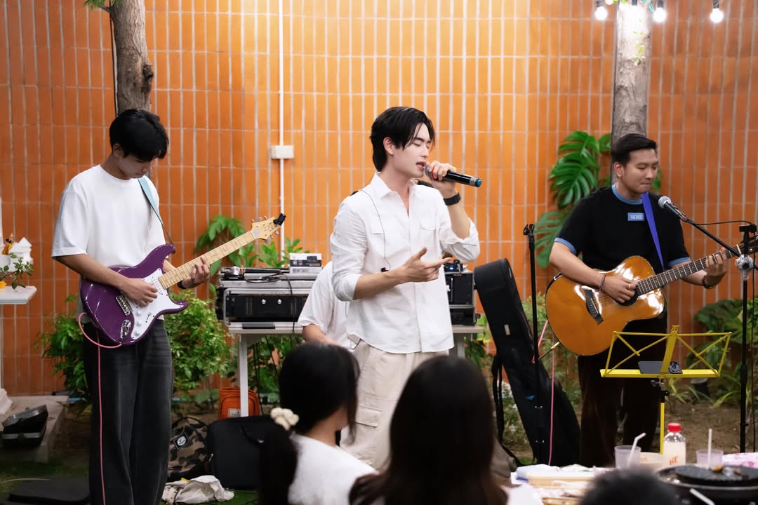 เล - ทะเล สงวนดีกุล