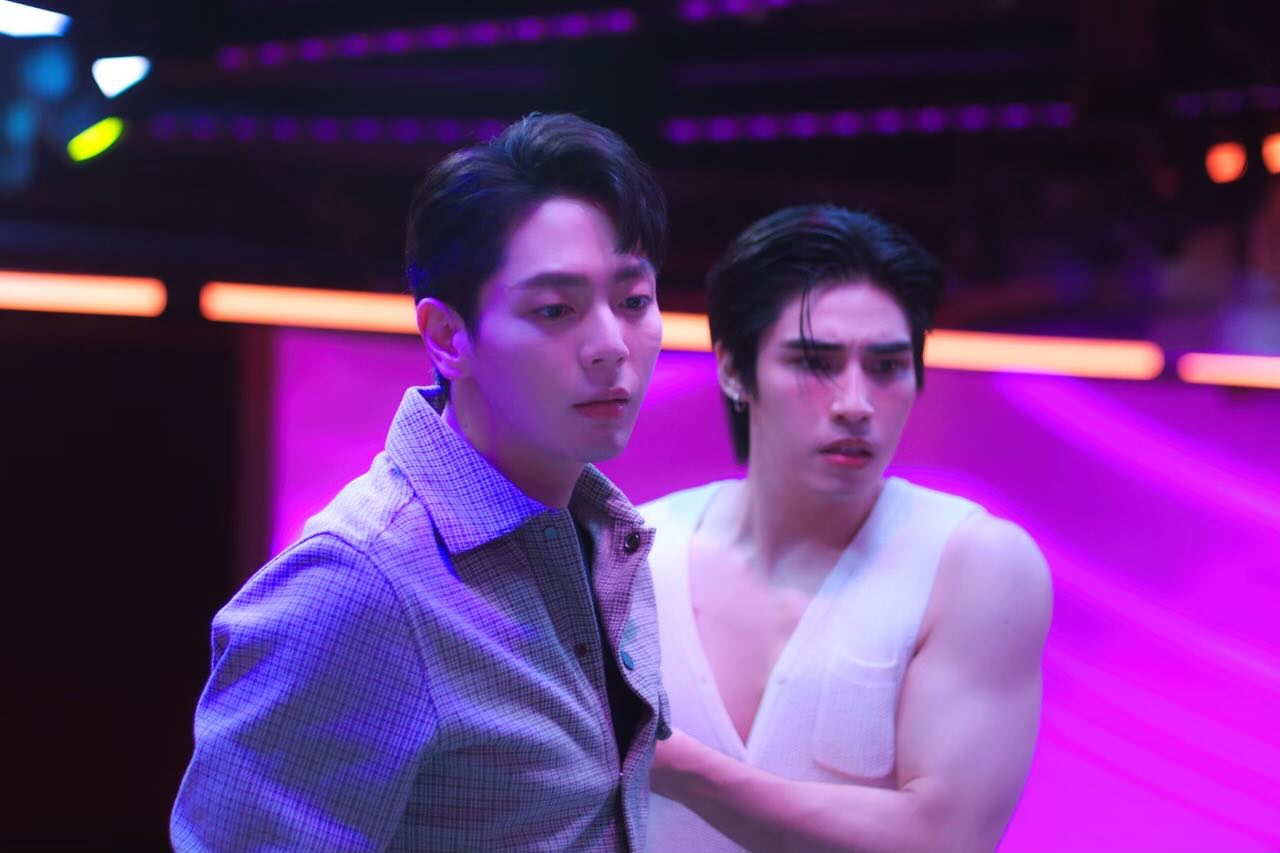 เล - ทะเล สงวนดีกุล