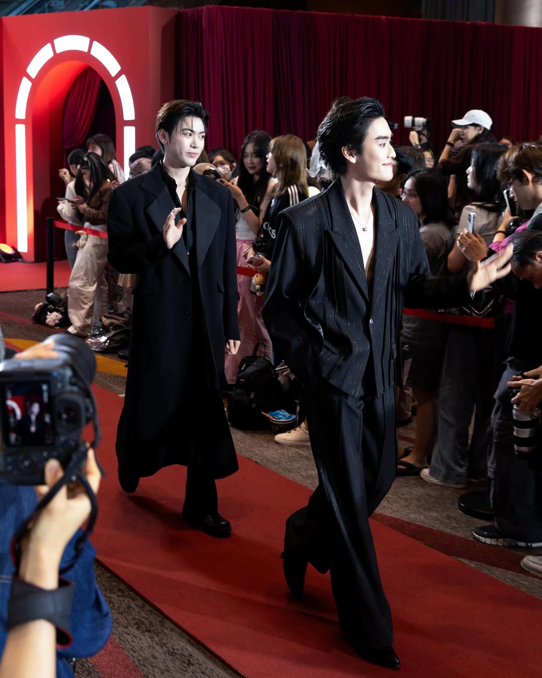 เล - ทะเล สงวนดีกุล