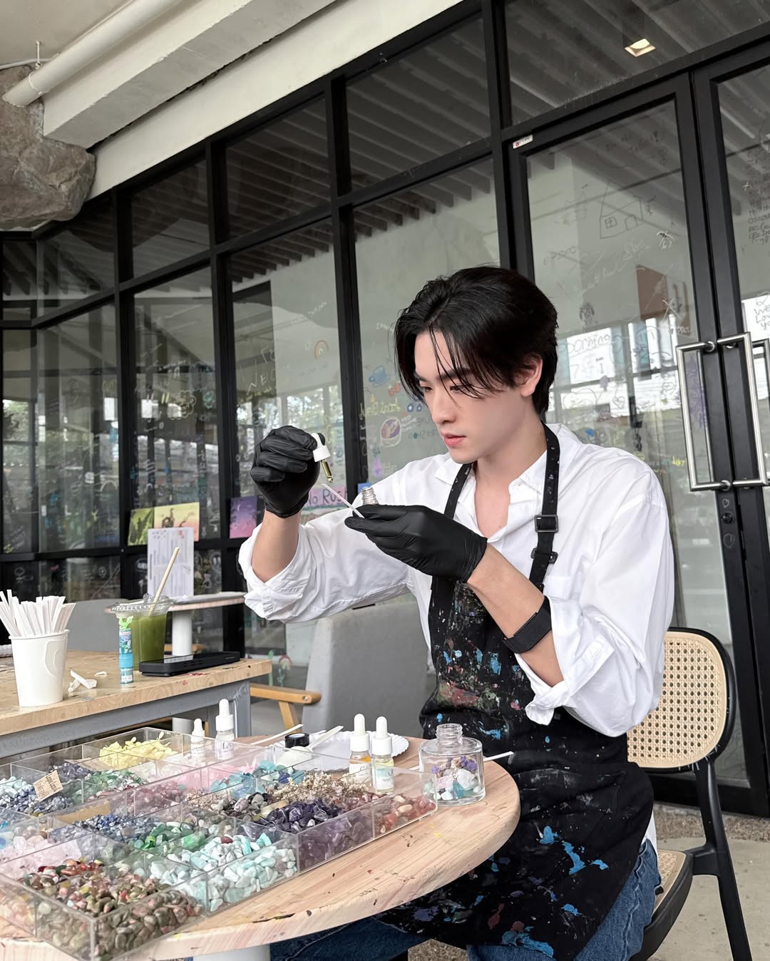 เล - ทะเล สงวนดีกุล