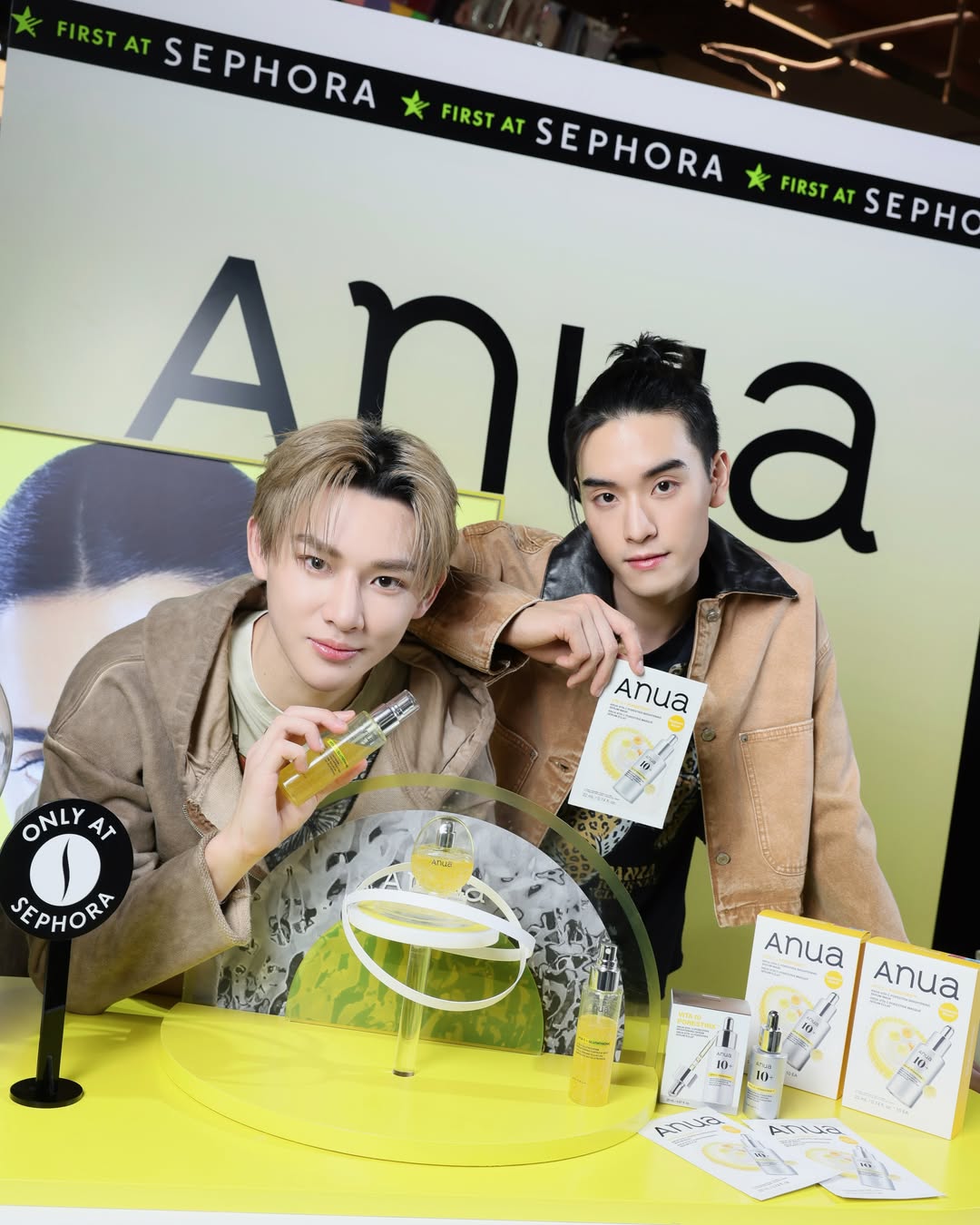 เล - ทะเล สงวนดีกุล