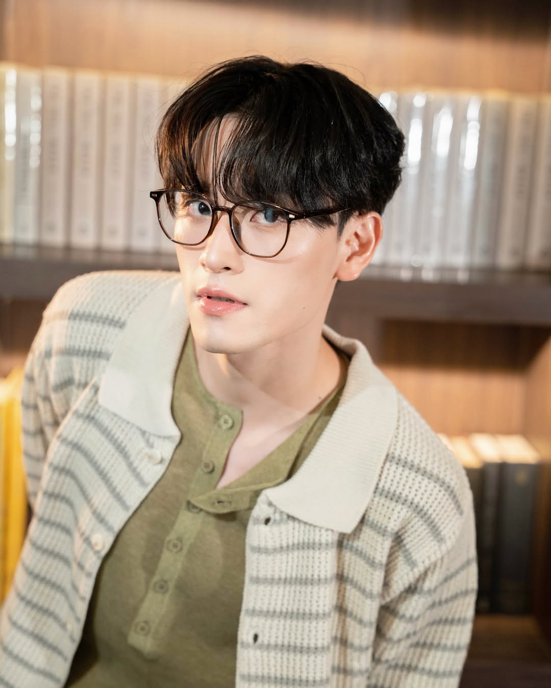 เล - ทะเล สงวนดีกุล
