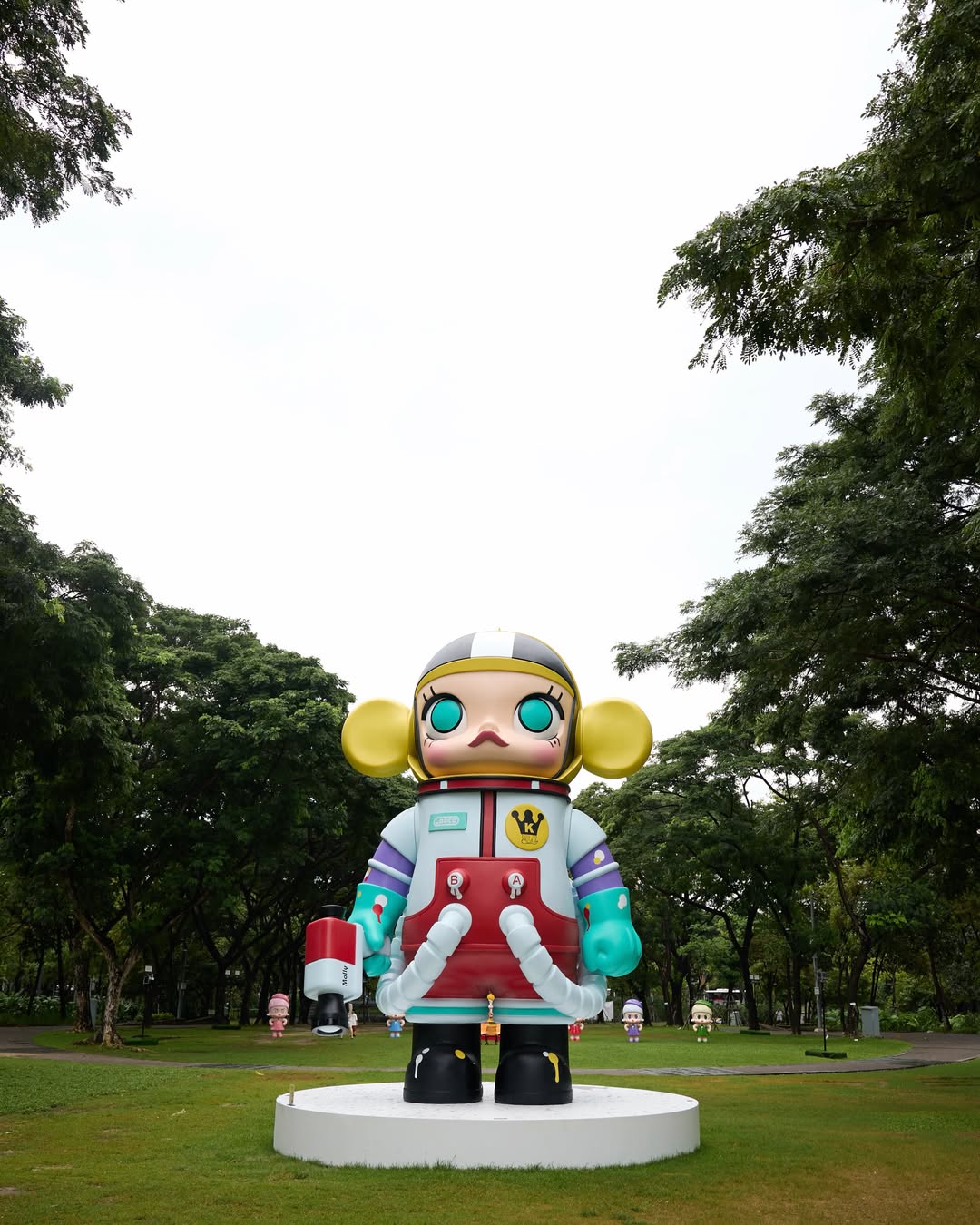 เล - ทะเล สงวนดีกุล