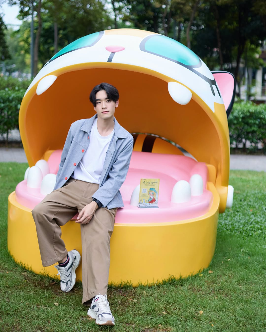 เล - ทะเล สงวนดีกุล