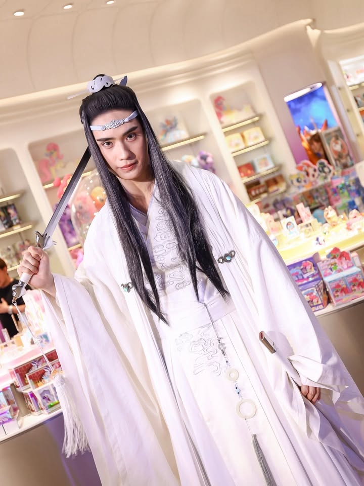 ตี๋ - ธนพล จารุจิตรานนท์