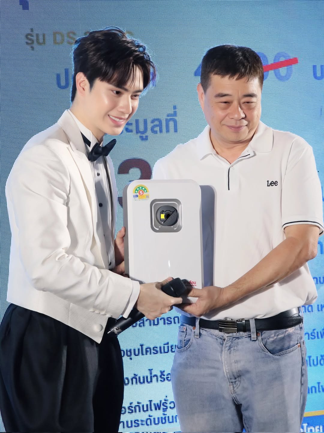 ตี๋ - ธนพล จารุจิตรานนท์