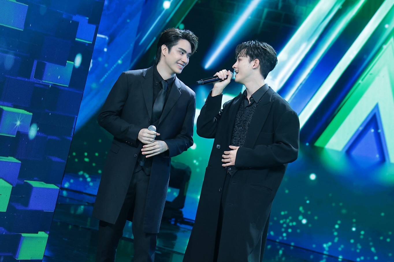 ตี๋ - ธนพล จารุจิตรานนท์