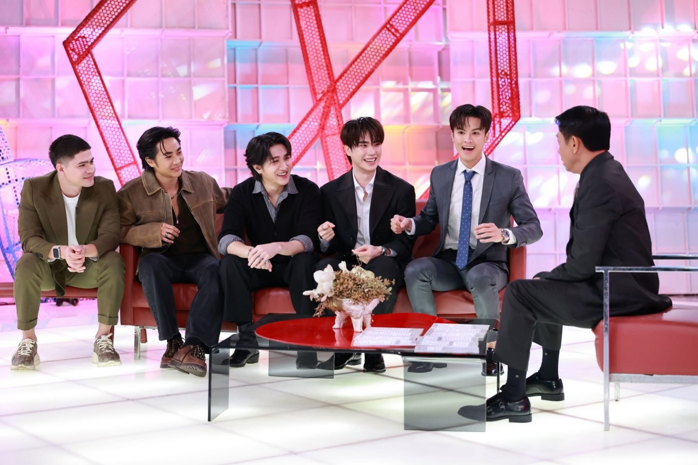 ตี๋ - ธนพล จารุจิตรานนท์