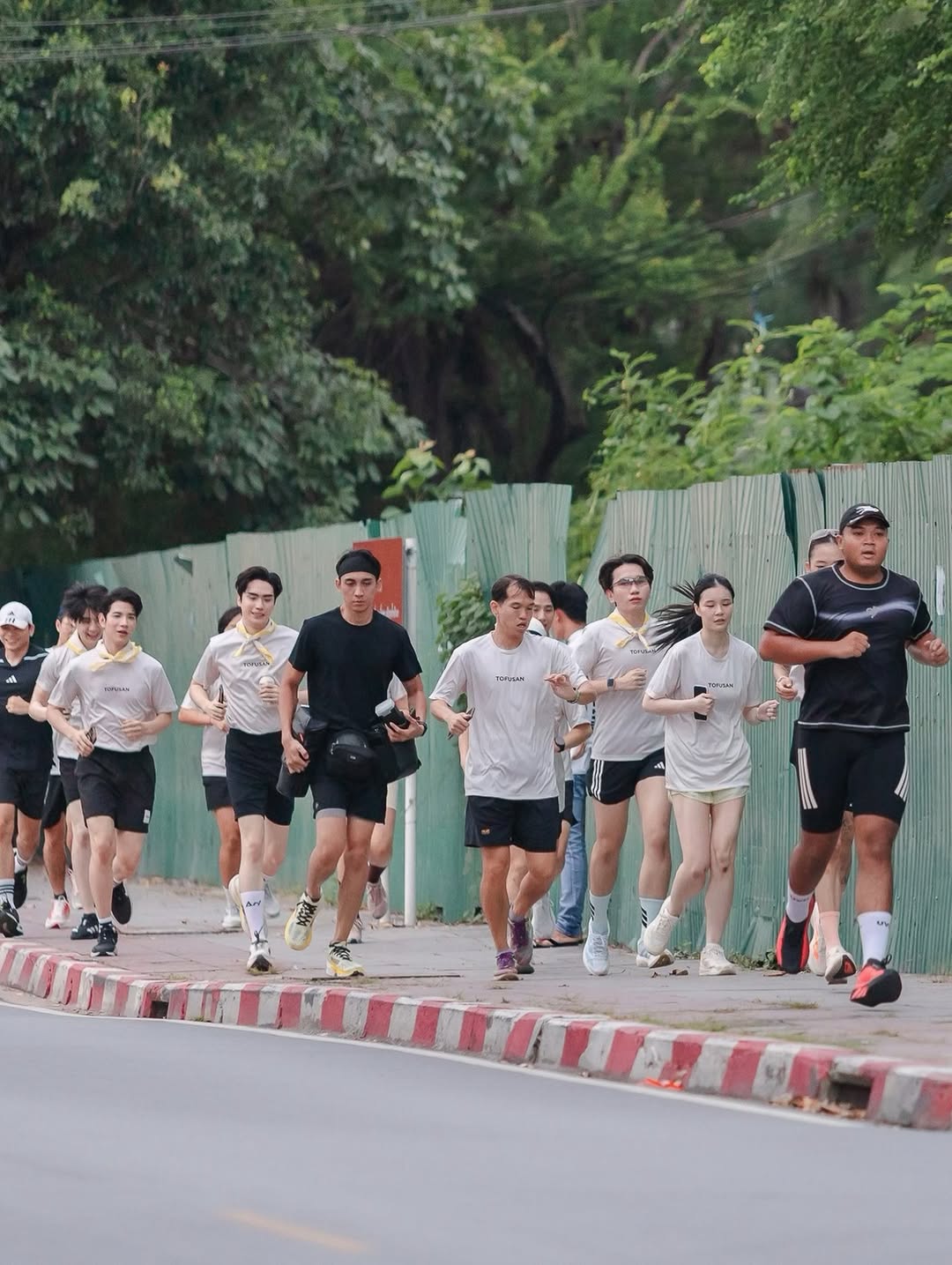ตี๋ - ธนพล จารุจิตรานนท์