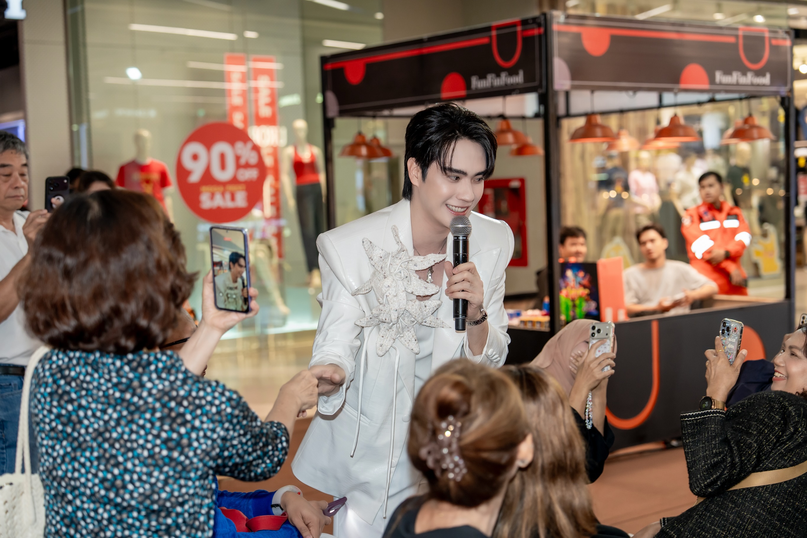 ตี๋ - ธนพล จารุจิตรานนท์