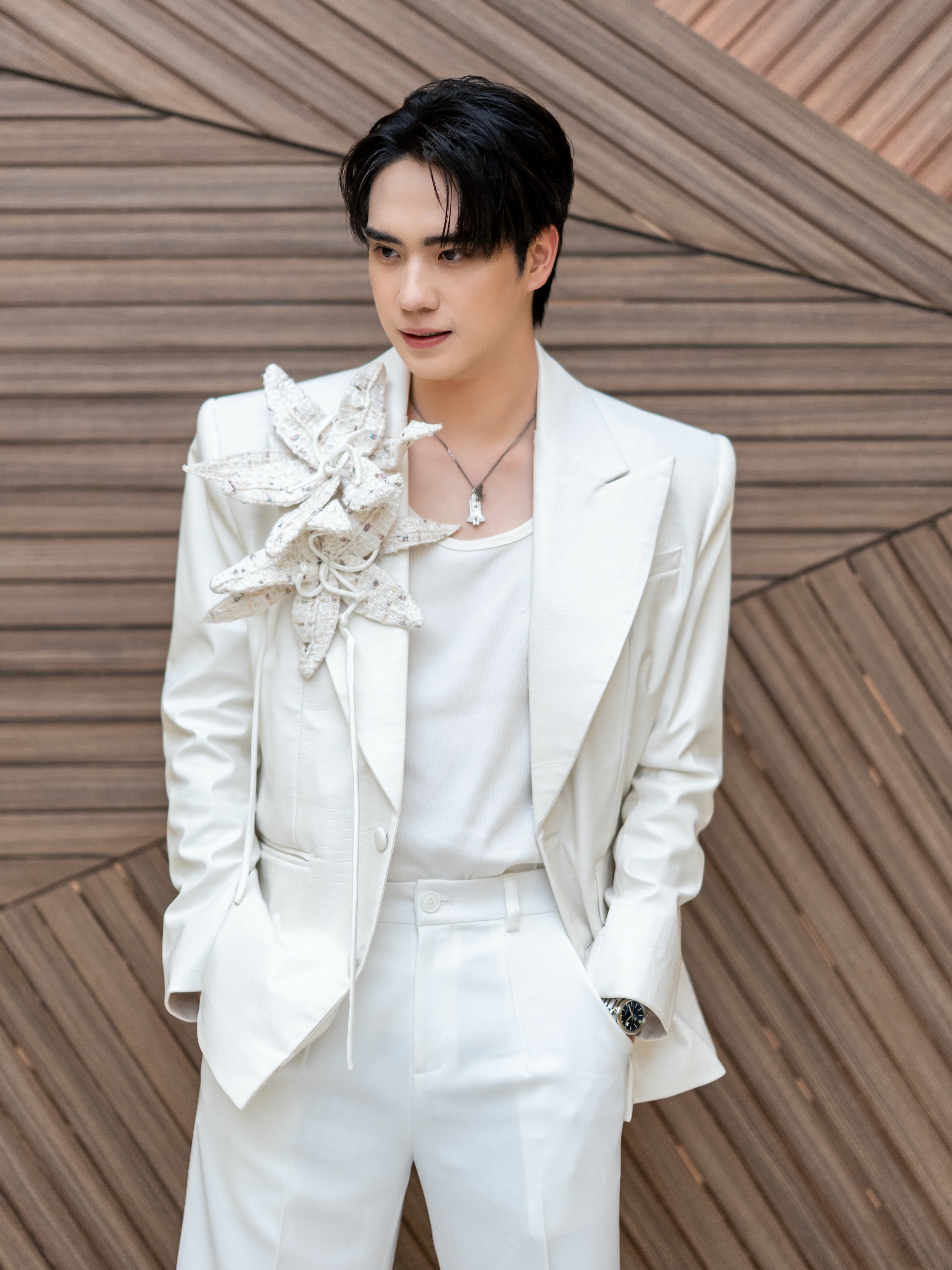 ตี๋ - ธนพล จารุจิตรานนท์