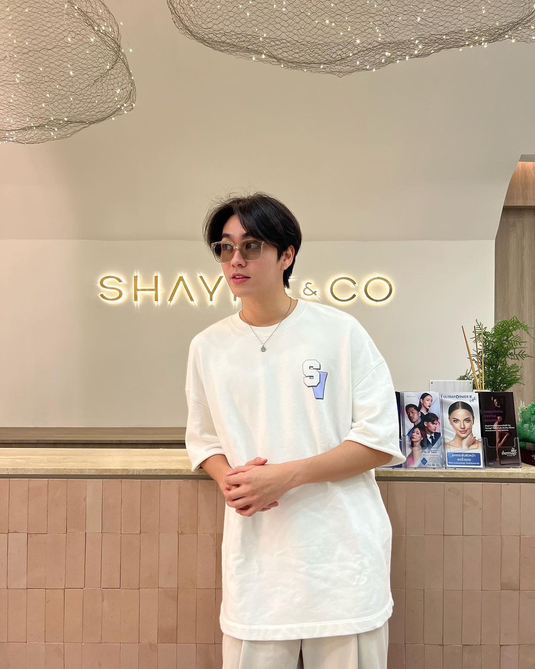 บูม - ธราธร จันทรวรกาญจน์