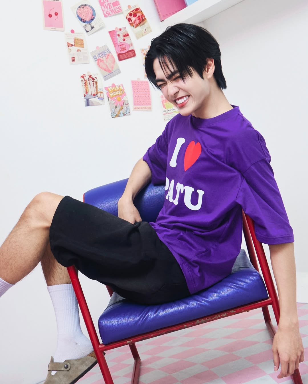 บูม - ธราธร จันทรวรกาญจน์