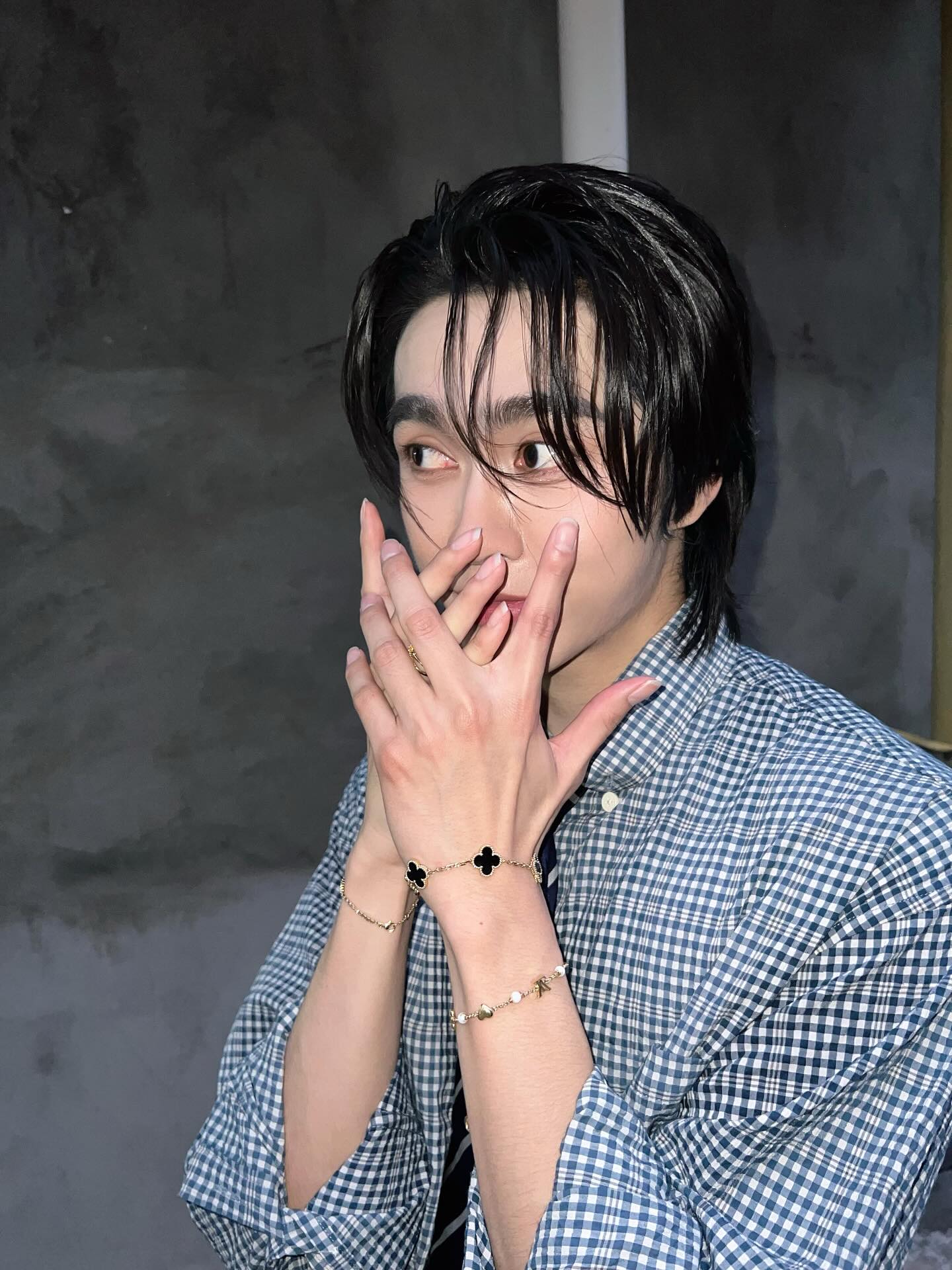 บูม - ธราธร จันทรวรกาญจน์