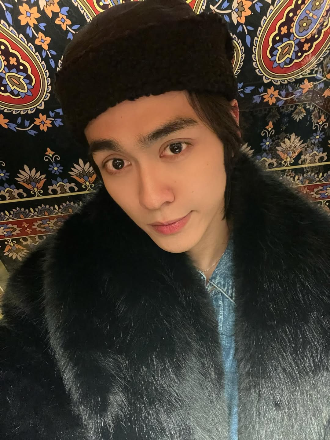 บูม - ธราธร จันทรวรกาญจน์