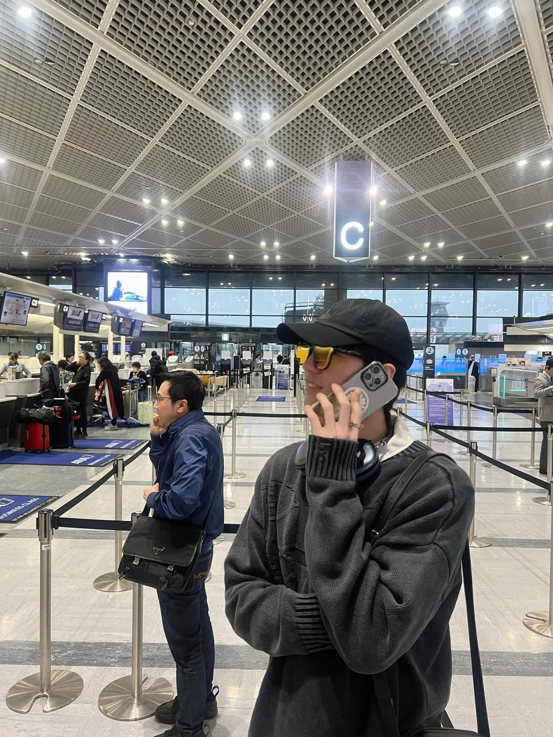 บูม - ธราธร จันทรวรกาญจน์