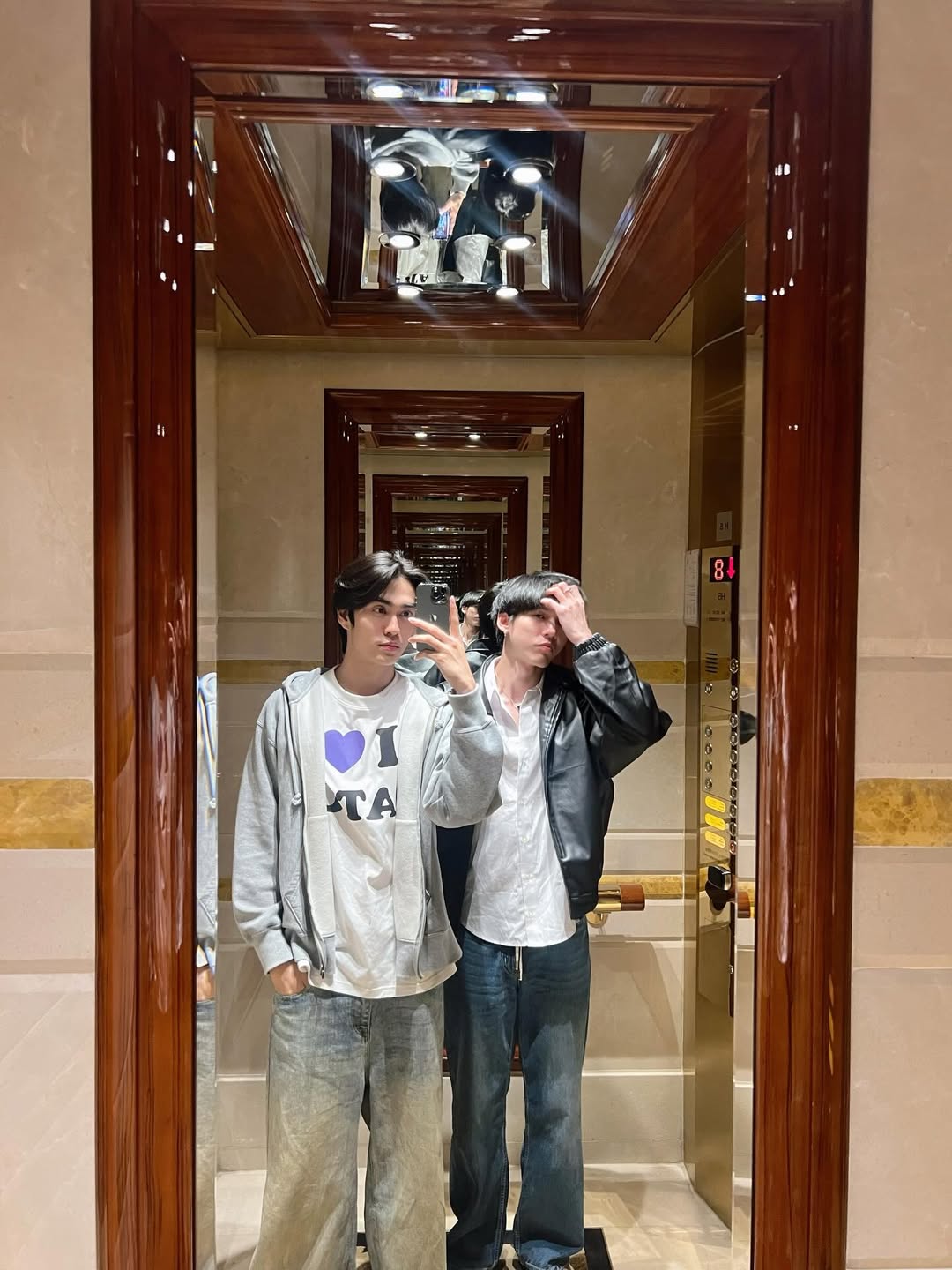 บูม - ธราธร จันทรวรกาญจน์