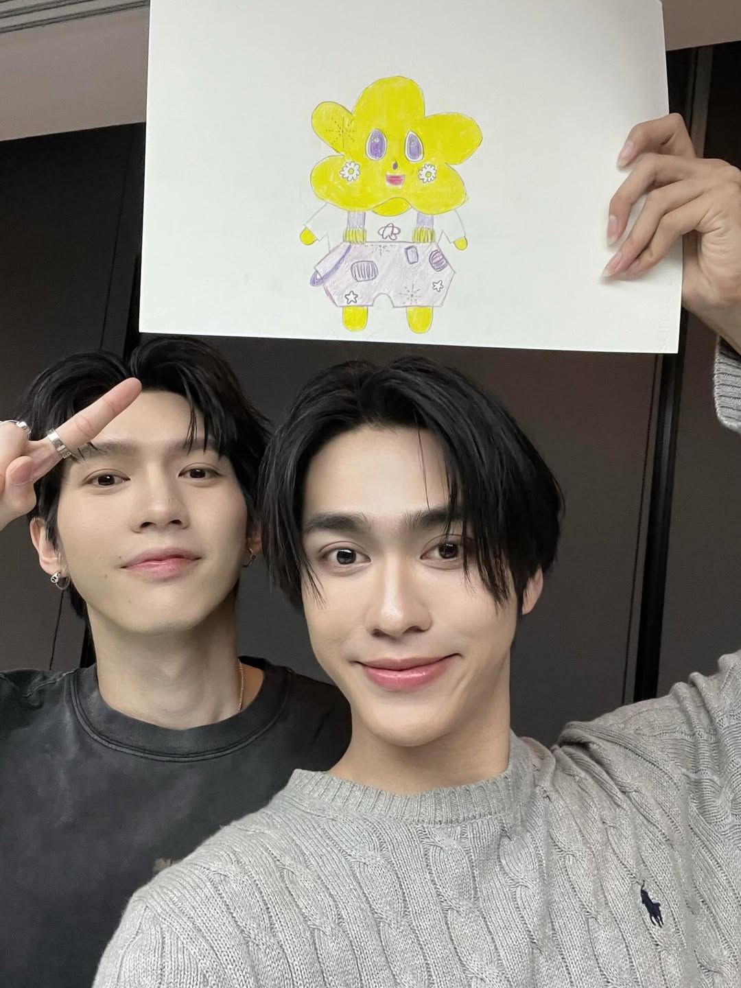 บูม - ธราธร จันทรวรกาญจน์