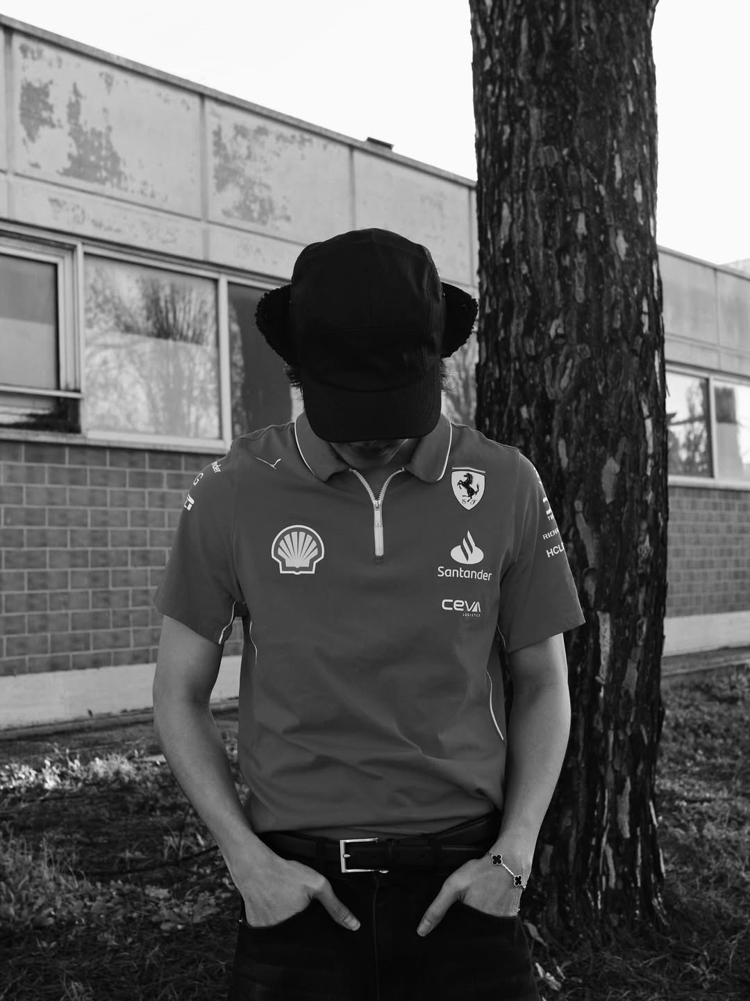 บูม - ธราธร จันทรวรกาญจน์