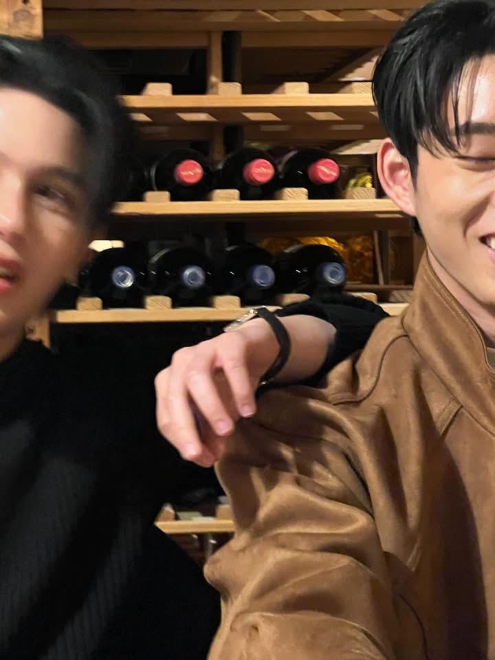 บูม - ธราธร จันทรวรกาญจน์