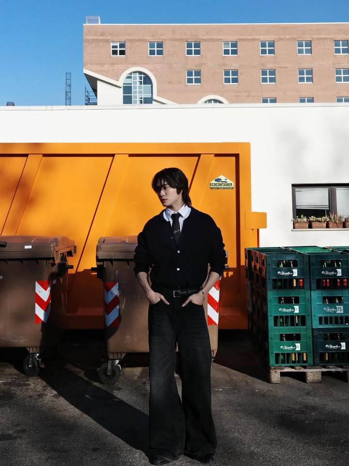 บูม - ธราธร จันทรวรกาญจน์