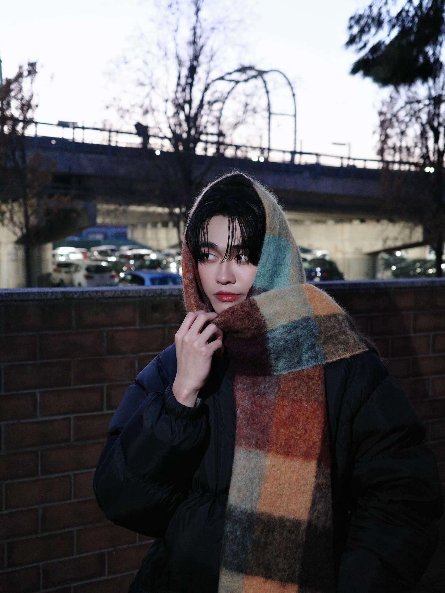 บูม - ธราธร จันทรวรกาญจน์