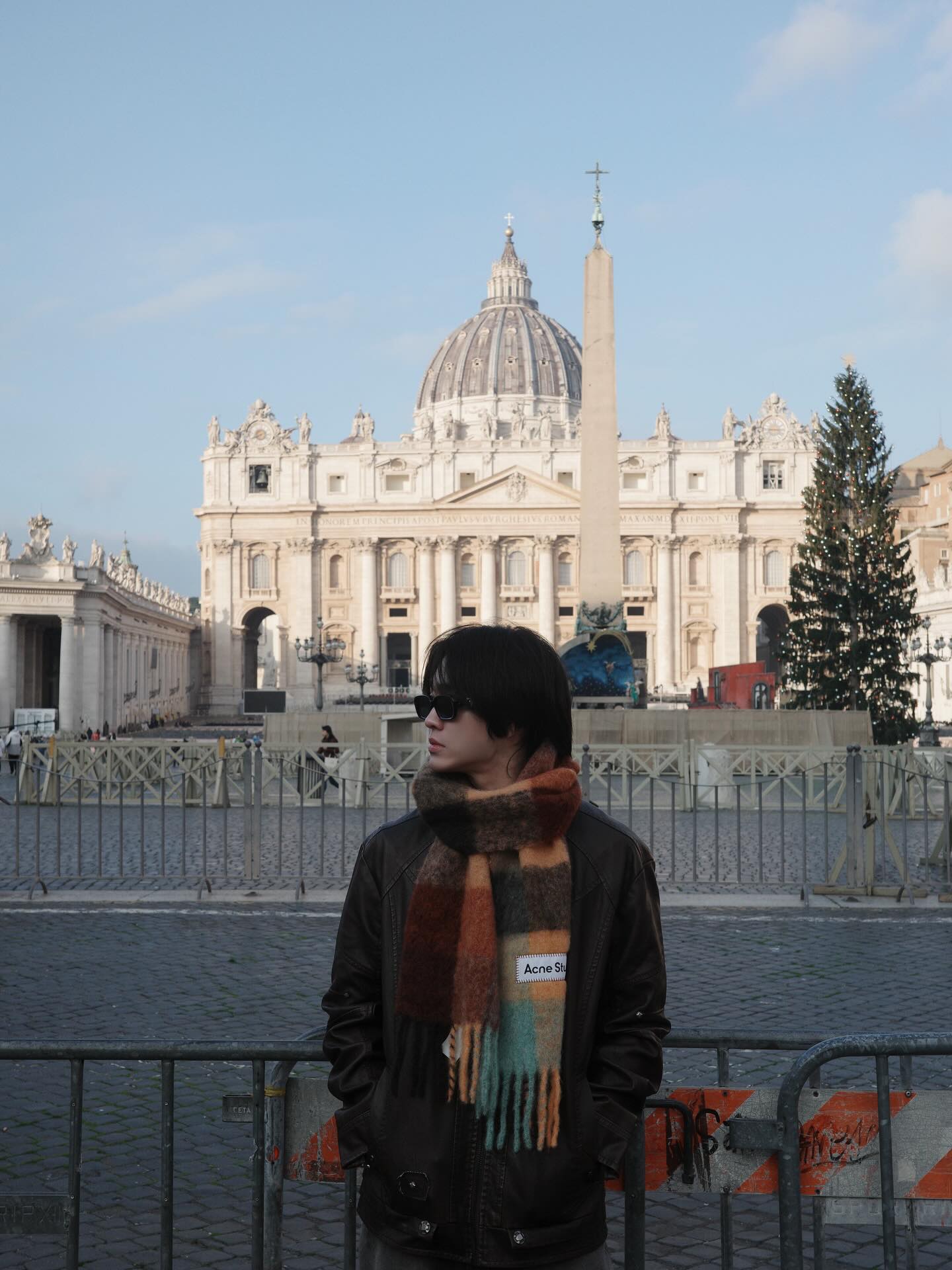 บูม - ธราธร จันทรวรกาญจน์