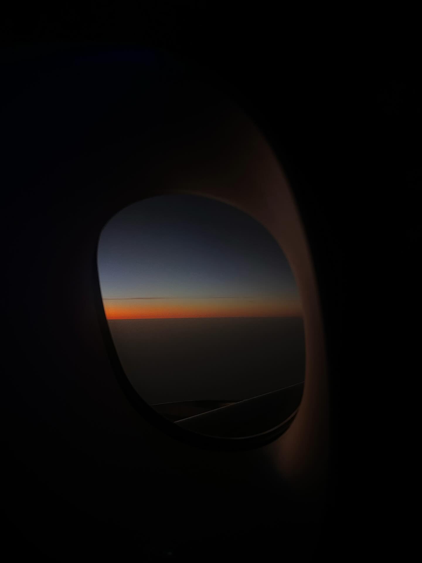 บูม - ธราธร จันทรวรกาญจน์