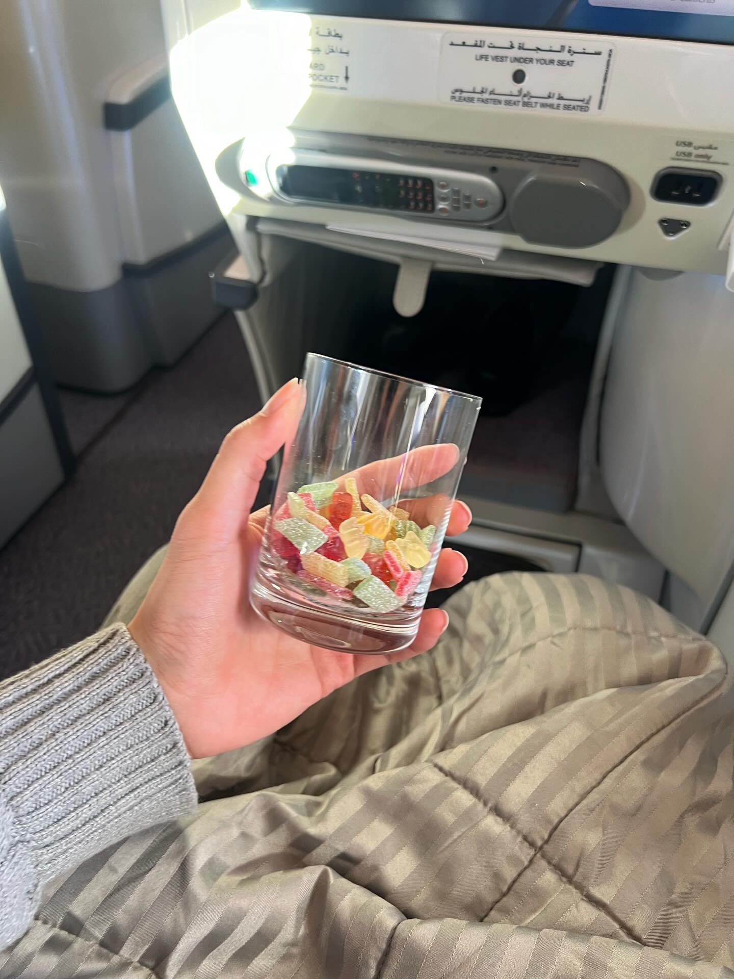 บูม - ธราธร จันทรวรกาญจน์